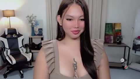 Snapshot of urasiangirl_megan chatting on 03.05.25 Megan dont forget to follow me and make me happy here when you join to my room I am your megan loving and caring woman online show from 03.05.25