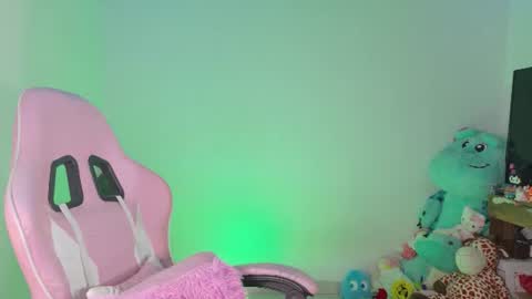 Danielle  online show from 07.12.26