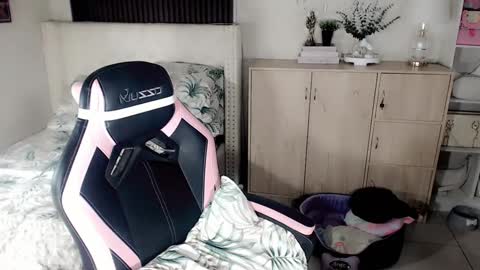 Snapshot of urbabymonica chatting on 12.27.24 MONICA DEMONYETA online show from 12.27.24