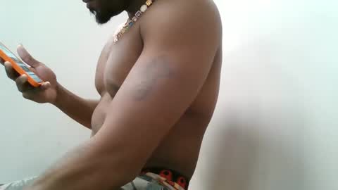 UrbanDicc online show from 01.13.25