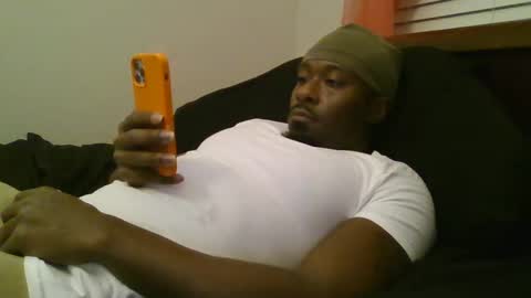 UrbanDicc online show from 02.11.25