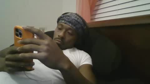 UrbanDicc online show from 02.12.25