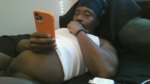 UrbanDicc online show from 02.23.25