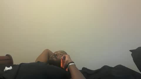 Snapshot of urbandick5 chatting on 09.18.25 urbandick5 online show from 09.18.25