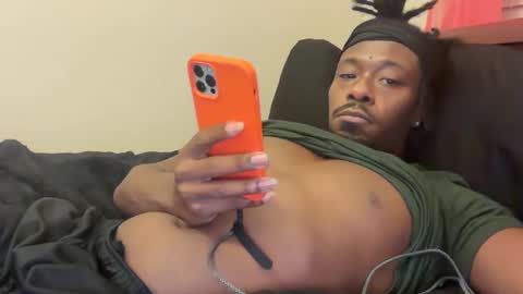 Snapshot of urbandick5 chatting on 10.08.25 urbandick5 online show from 10.08.25