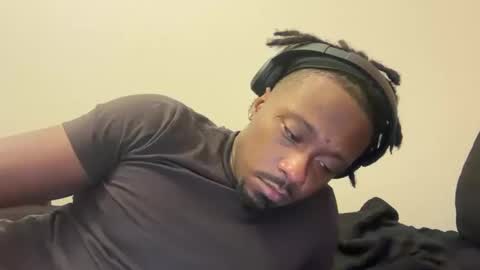 Snapshot of urbandick5 chatting on 10.12.25 urbandick5 online show from 10.12.25