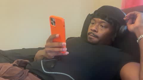 Snapshot of urbandick5 chatting on 10.16.25 urbandick5 online show from 10.16.25