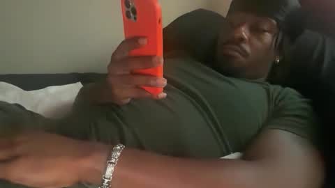 Snapshot of urbandick5 chatting on 10.20.25 urbandick5 online show from 10.20.25