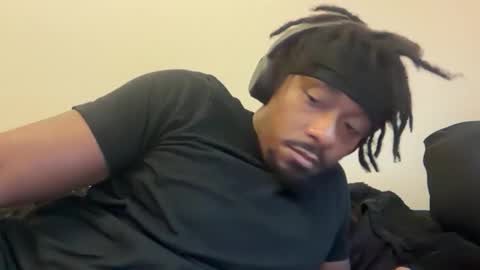 Snapshot of urbandick5 chatting on 10.24.25 urbandick5 online show from 10.24.25