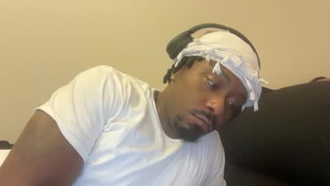 Snapshot of urbandick5 chatting on 11.20.25 urbandick5 online show from 11.20.25