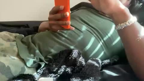 Snapshot of urbandick5 chatting on 11.26.25 urbandick5 online show from 11.26.25