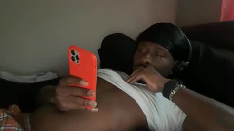 Snapshot of urbandick5 chatting on 12.14.25 urbandick5 online show from 12.14.25