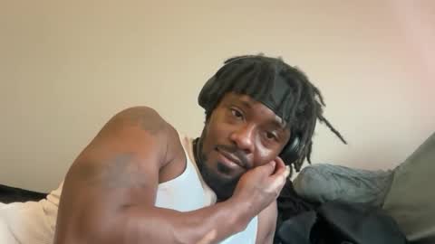 Snapshot of urbandick5 chatting on 12.22.25 urbandick5 online show from 12.22.25