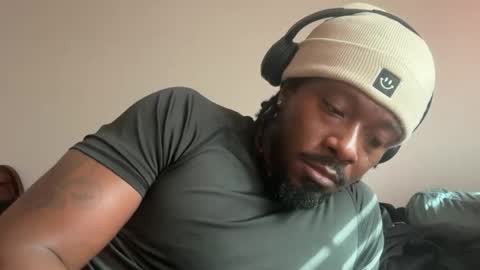 Snapshot of urbandick5 chatting on 01.13.26 urbandick5 online show from 01.13.26