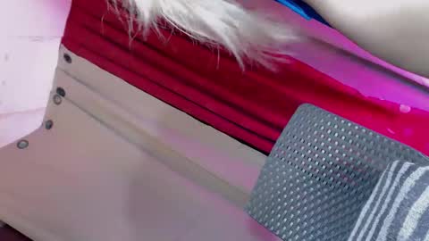 Haley Mhate online show from 09.30.25