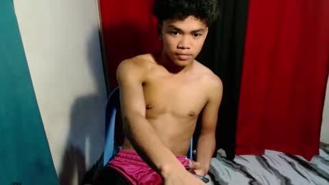 urboyvenz online show from 04.15.26