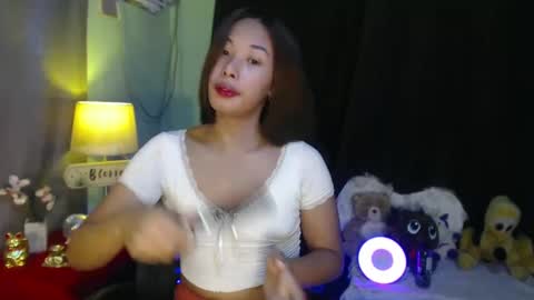 urcrushnextdoor_ online show from 12.03.24