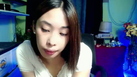 urcrushnextdoor_ online show from 12.23.24