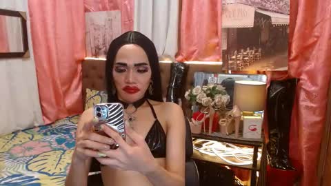 KENDALL online show from 12.08.24