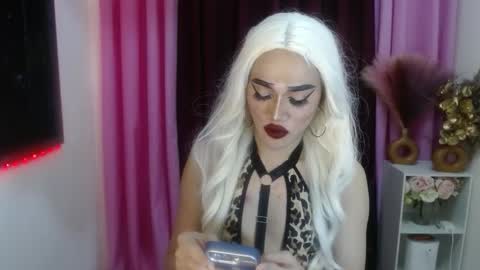 KENDALL online show from 09.26.25