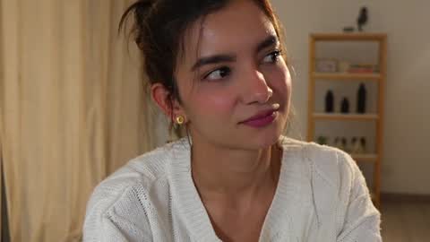 Linda Restrepo online show from 12.08.24