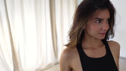 Linda Restrepo online show from 12.19.24