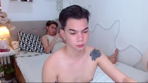 Snapshot of urdeityoflove_ chatting on 10.02.25 rose and khristine online show from 10.02.25