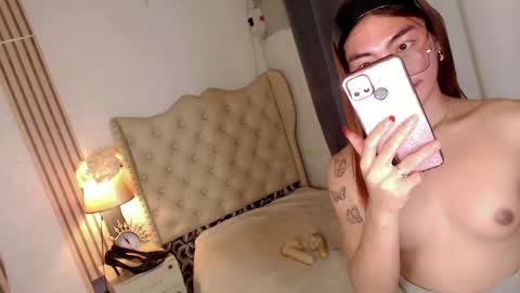 Snapshot of urdream_bride chatting on 02.02.25 urdream_bride online show from 02.02.25
