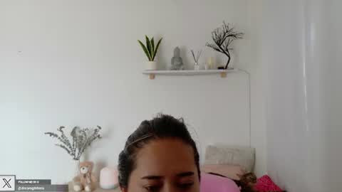 Mia Miller online show from 07.08.26