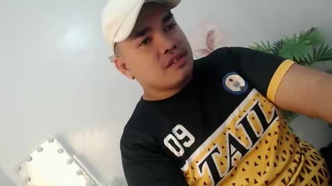 ure_fattytoy143 online show from 12.19.25