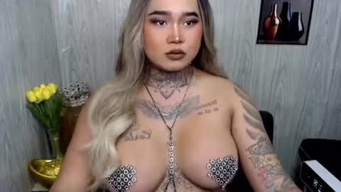 Snapshot of urfabtattooqueen chatting on 06.28.26 Maxxie online show from 06.28.26