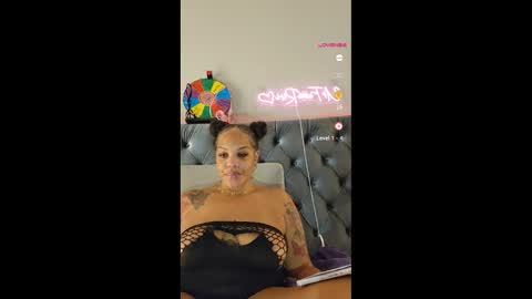 urfaveriri online show from 11.04.25