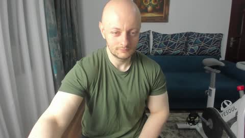 UrGymCrush online show from 02.04.25