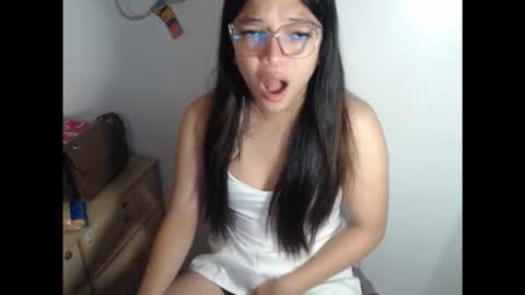 urhotangela online show from 12.22.25