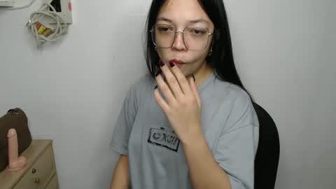 Snapshot of urhotangela chatting on 03.21.26 urhotangela online show from 03.21.26