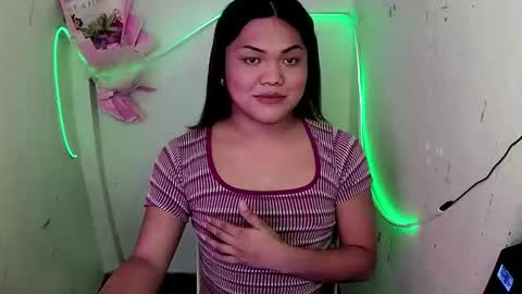 urhottie_bella online show from 10.27.25
