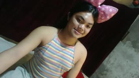 urhottie_bella online show from 03.08.26