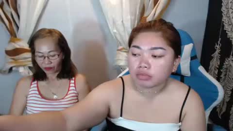 urhotvivian11 online show from 01.22.25