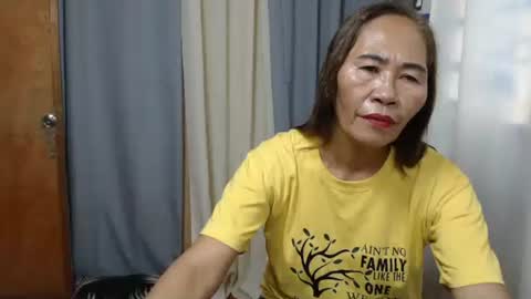 urhotvivian11 online show from 09.15.25