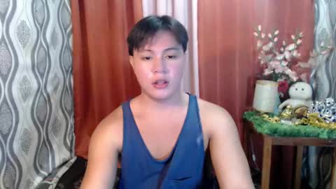 Snapshot of urhunky_ivan chatting on 12.27.24 urhunky_ivan online show from 12.27.24