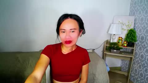Snapshot of urlovely_che chatting on 10.12.25 urlovely_che online show from 10.12.25
