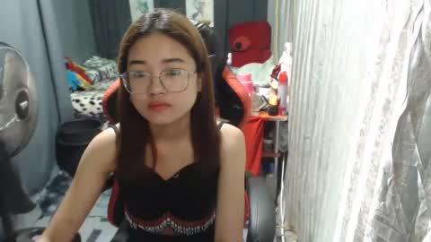 Snapshot of urlovelychinita chatting on 01.27.25 urlovelychinita online show from 01.27.25
