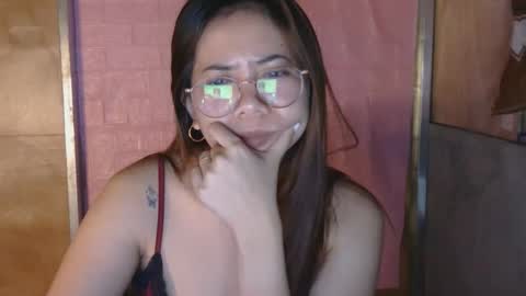 Snapshot of urlovelypinay69 chatting on 09.13.25 MYSTIKA online show from 09.13.25