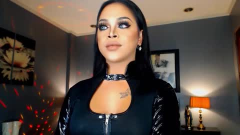 UrMajestyTyra online show from 09.17.25