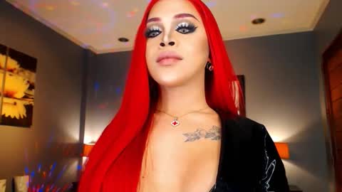 UrMajestyTyra online show from 10.22.25