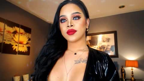 UrMajestyTyra online show from 11.14.25