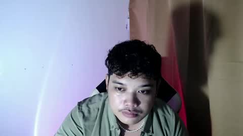 Snapshot of urmilky_shooterxx chatting on 10.17.25 Drei online show from 10.17.25