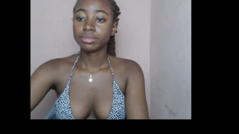 Snapshot of urnaughtydoll chatting on 09.09.25 urnaughtydoll online show from 09.09.25