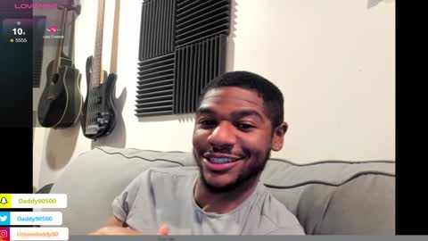 Snapshot of urnewdaddy90 chatting on 01.06.25 Big Daddy online show from 01.06.25