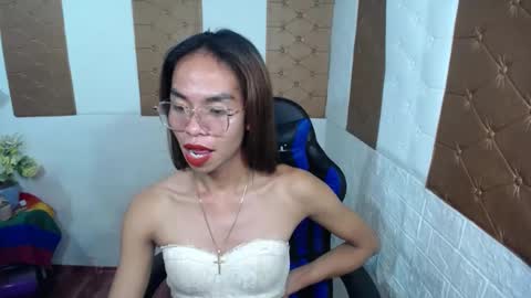urpinay_cassy online show from 12.20.24